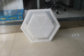 什么樣的六角塊護坡模具質量才好？